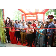 Reliance Jewels Launches Showroom